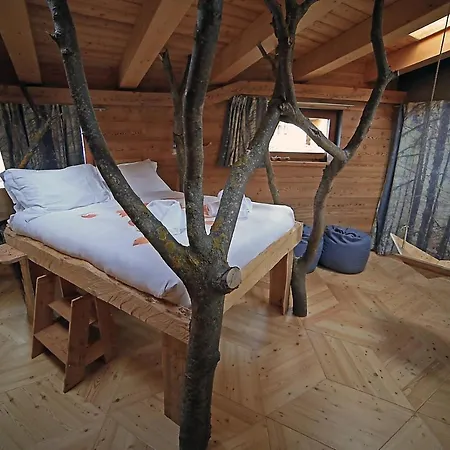 One Room-2